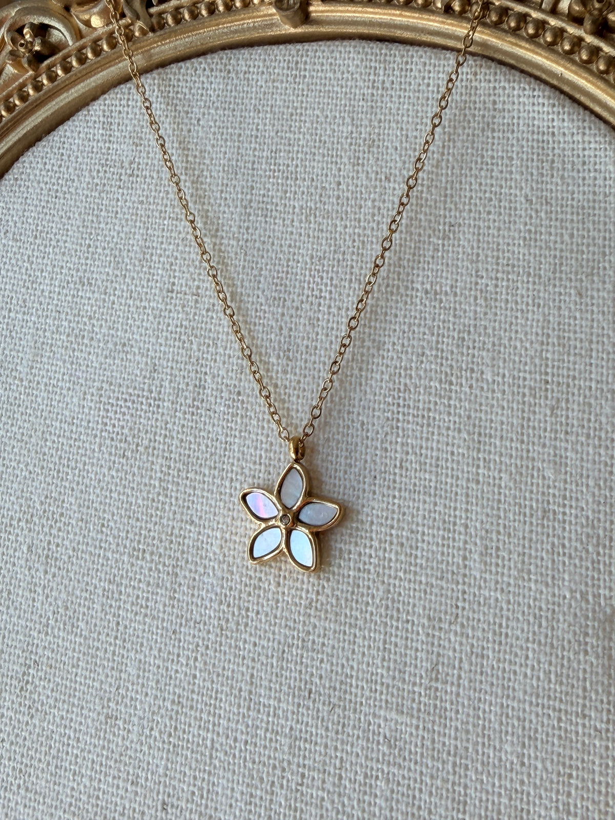 Gold Mother of Pearl Flower Pendant Necklace