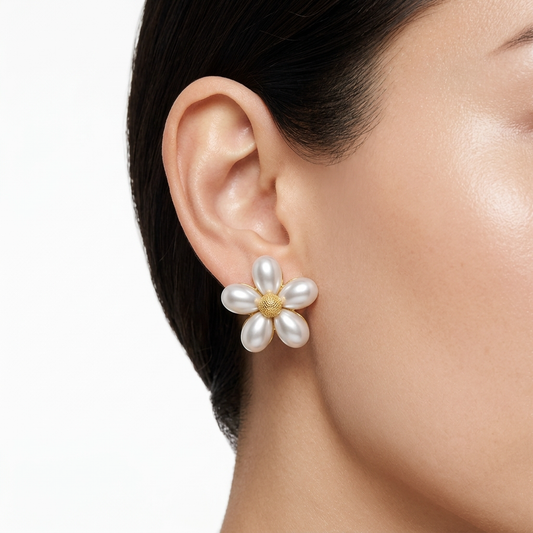 Pearl Daisy Studs