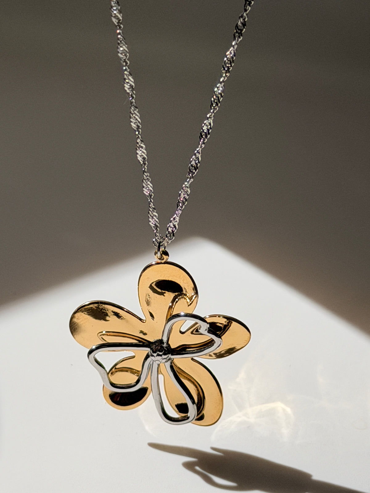 Two-Tone Bloom Necklace